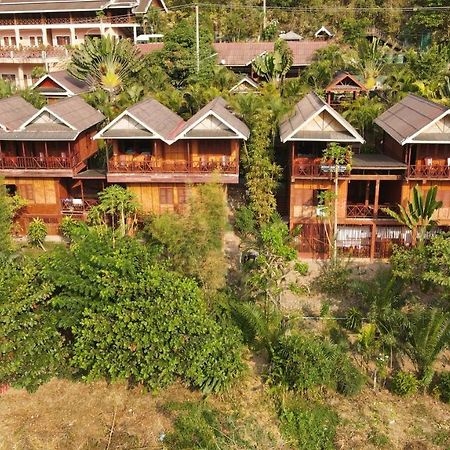 Mekong Riverside Lodge Pakbeng Ngoại thất bức ảnh