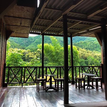 Mekong Riverside Lodge Pakbeng Ngoại thất bức ảnh