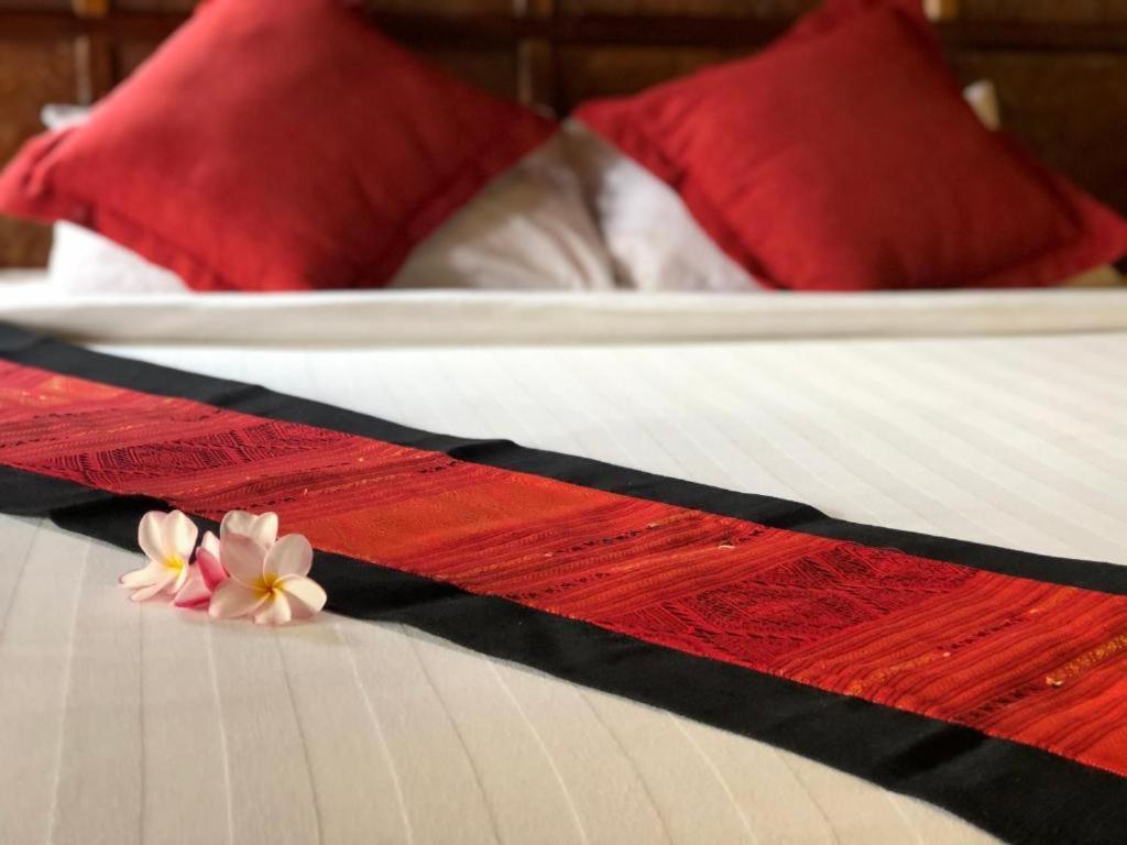 Mekong Riverside Lodge Pakbeng Ngoại thất bức ảnh