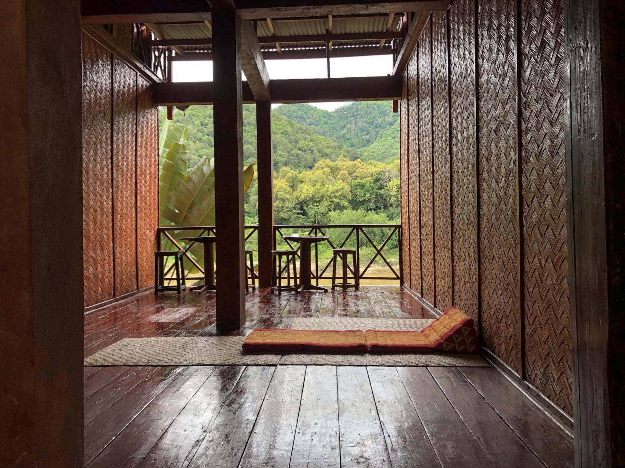 Mekong Riverside Lodge Pakbeng Ngoại thất bức ảnh